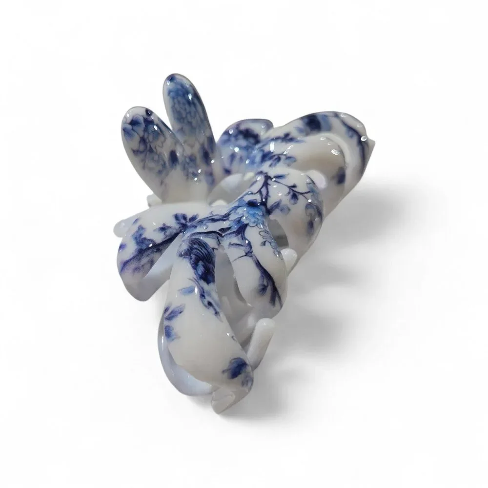 Blue Porcelain Bloom Claw Clip – Coastal Floral Hair Clip Medium Glossy Everyda